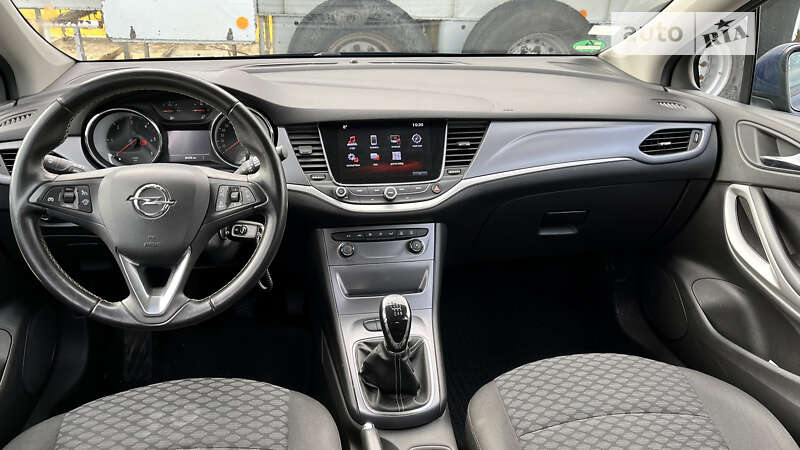 Універсал Opel Astra 2017 в Вінниці