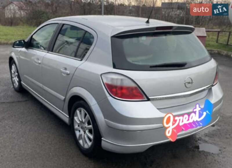 Хэтчбек Opel Astra 2004 в Мукачево