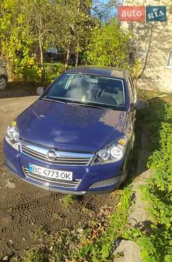 Универсал Opel Astra 2009 в Дрогобыче