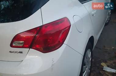 Хэтчбек Opel Astra 2014 в Луцке