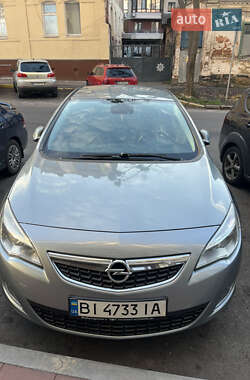 Opel Astra 2011