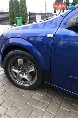 Универсал Opel Astra 2006 в 