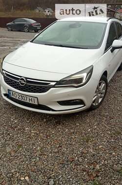 Універсал Opel Astra 2016 в Рахові
