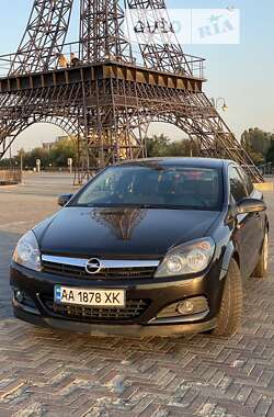 Купе Opel Astra 2006 в Харькове