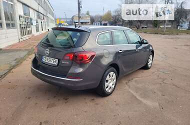 Универсал Opel Astra 2013 в Чернигове
