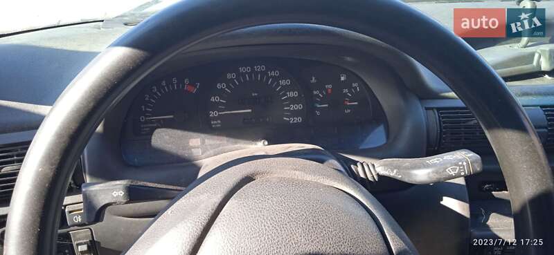 Хетчбек Opel Astra 1992 в Вишгороді