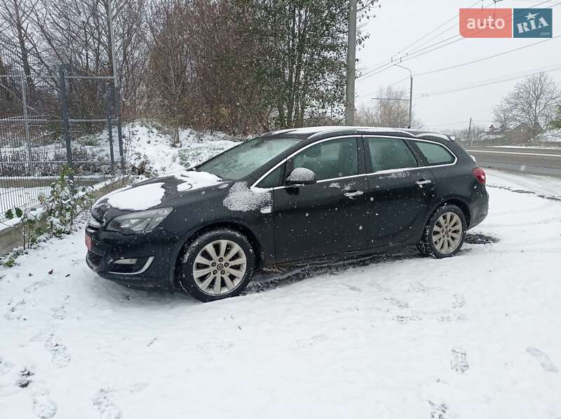 Универсал Opel Astra 2013 в Луцке