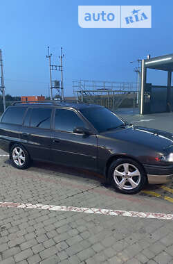 Універсал Opel Astra 1996 в Львові