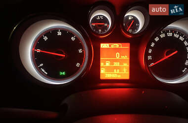 Универсал Opel Astra 2013 в 