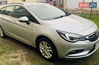 Универсал Opel Astra 2016 в Лопатине