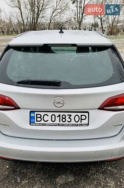 Универсал Opel Astra 2016 в Лопатине