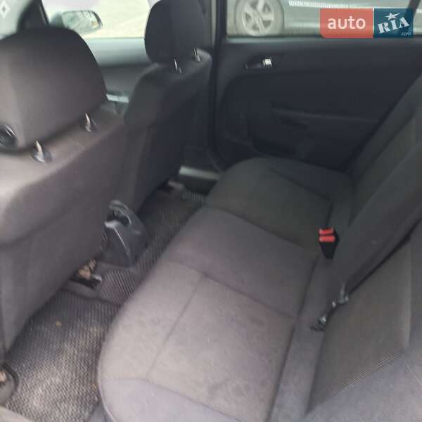 Универсал Opel Astra 2009 в Стрые