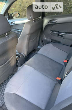 Универсал Opel Astra 2008 в 