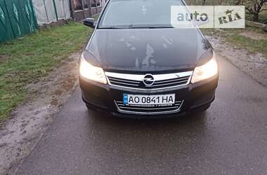 Універсал Opel Astra 2007 в Мукачевому