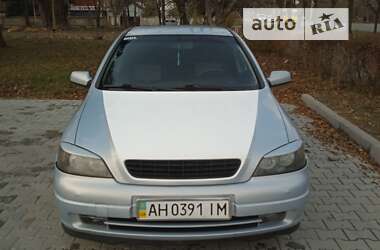 Седан Opel Astra 2004 в Чернівцях