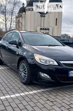 Хэтчбек Opel Astra 2010 в Червонограде