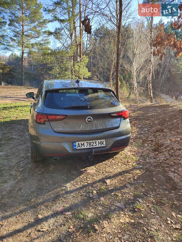 Хетчбек Opel Astra 2017 в Овручі
