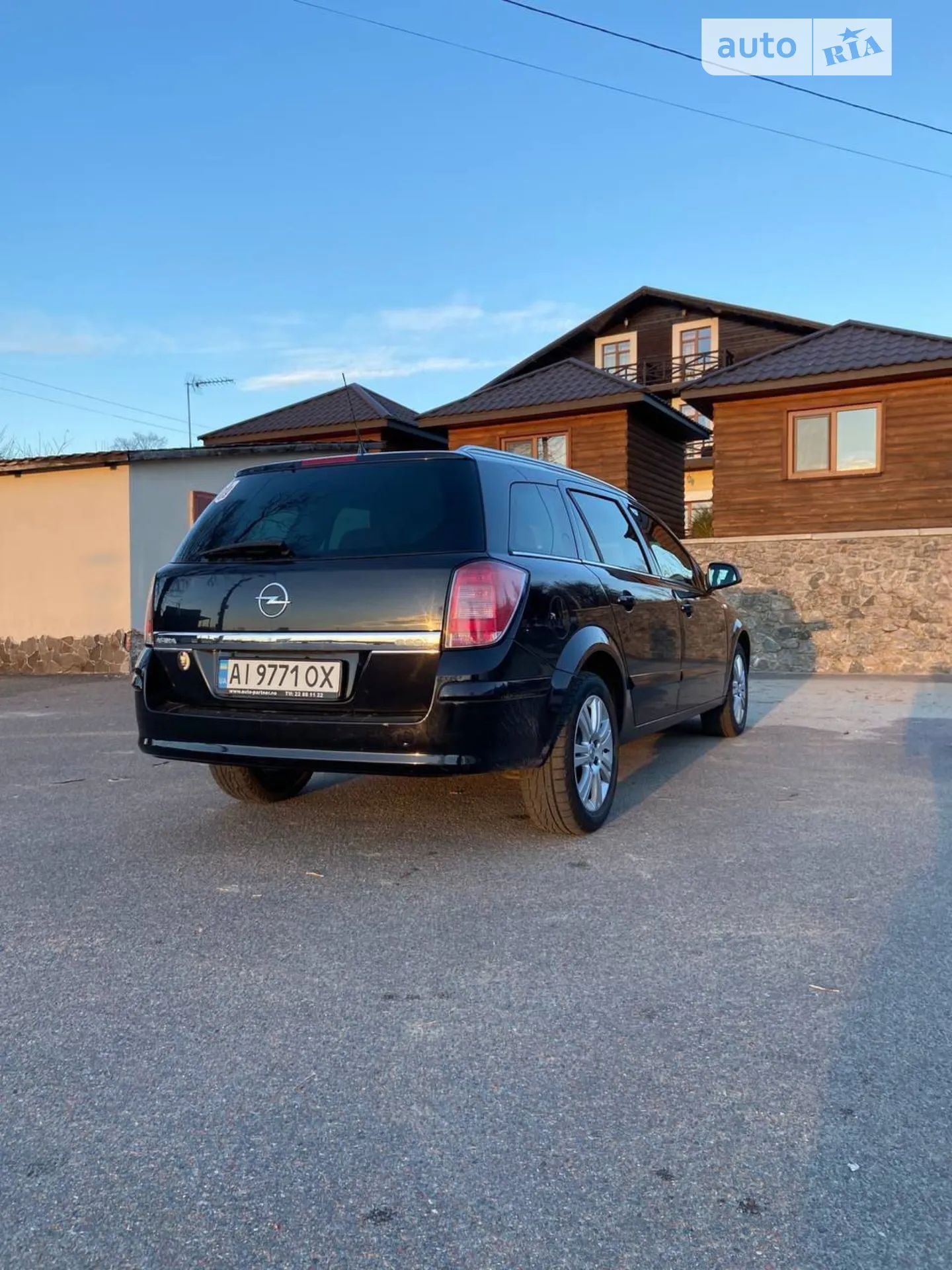 2010 Opel Astra - мініатюра 2
