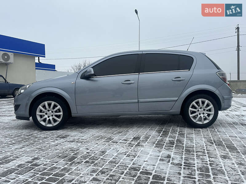 Хэтчбек Opel Astra 2009 в Тульчине фото 5 Хэтчбек Opel Astra 2009 в Тульчине