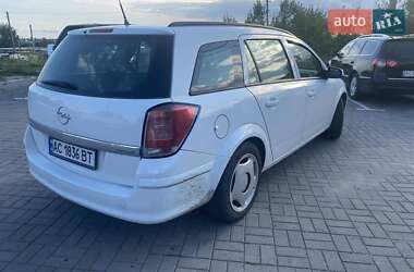 Универсал Opel Astra 2005 в Ковеле