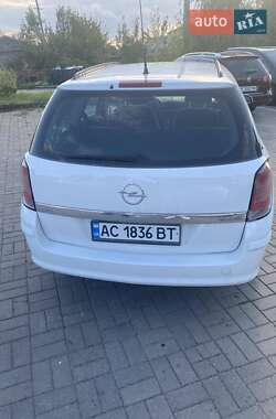 Універсал Opel Astra 2005 в 