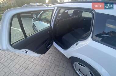 Універсал Opel Astra 2005 в 