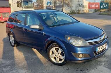 Opel Astra 2010