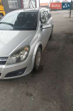 Универсал Opel Astra 2005 в Чернигове