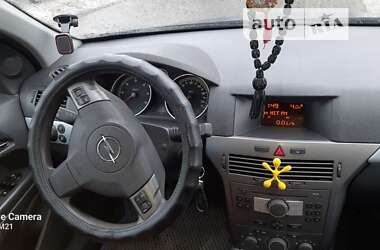 Универсал Opel Astra 2005 в 
