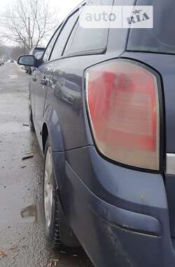 Универсал Opel Astra 2005 в 