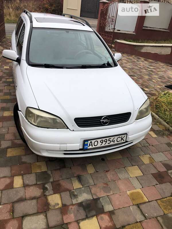 Универсал Opel Astra 1999 в Ужгороде