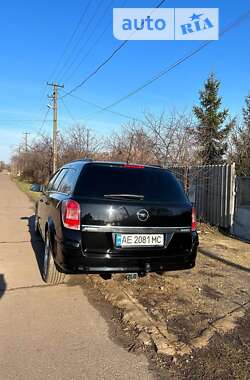 Універсал Opel Astra 2010 в Кривому Розі