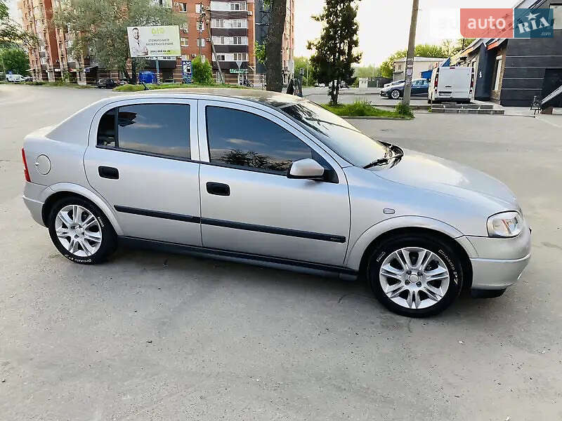 Хетчбек Opel Astra 2000 в Лубнах