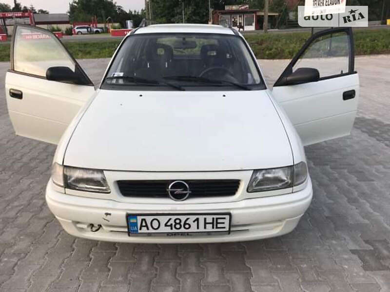 Універсал Opel Astra 1997 в Береговому