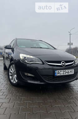 Opel Astra 2012