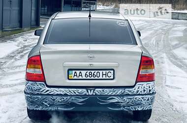 Седан Opel Astra 2008 в 