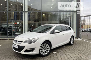 Opel Astra 2012