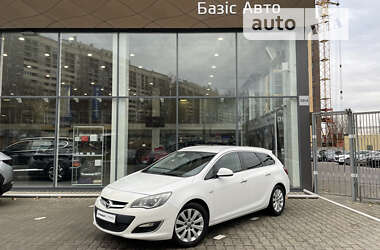 Універсал Opel Astra 2012 в Одесі