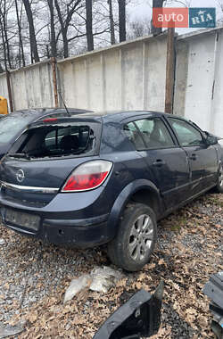 Хэтчбек Opel Astra 2007 в Умани