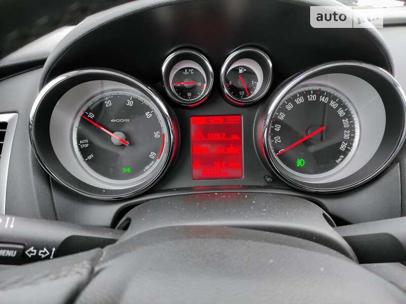 Універсал Opel Astra 2013 в Полтаві