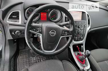 Універсал Opel Astra 2013 в Полтаві