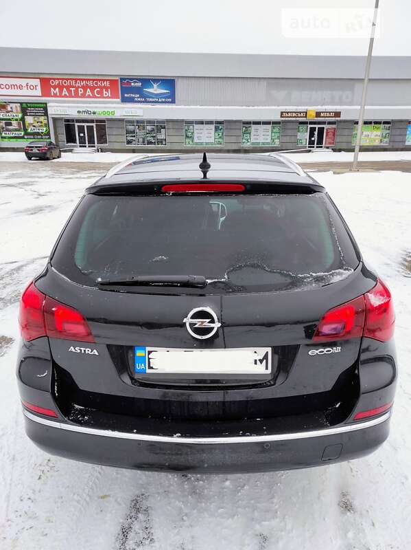 Універсал Opel Astra 2013 в Полтаві