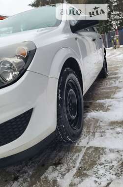 Универсал Opel Astra 2009 в 