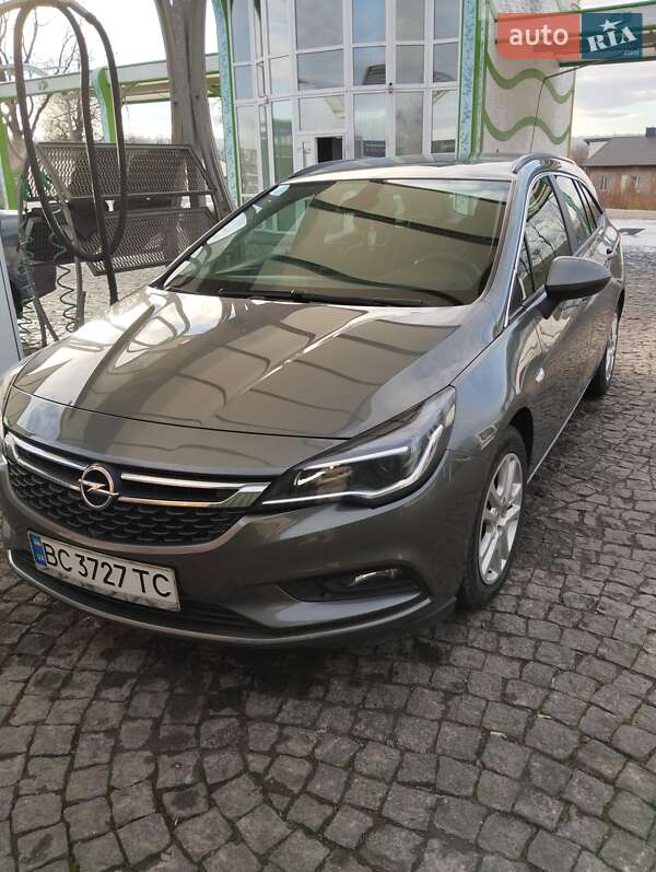 Универсал Opel Astra 2017 в Золочеве