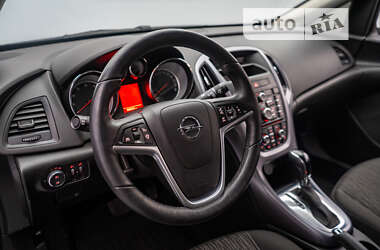 Седан Opel Astra 2020 в Києві