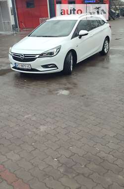 Универсал Opel Astra 2019 в Калуше