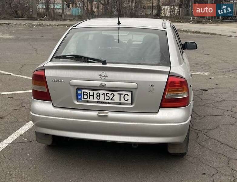 Хэтчбек Opel Astra 2001 в Одессе