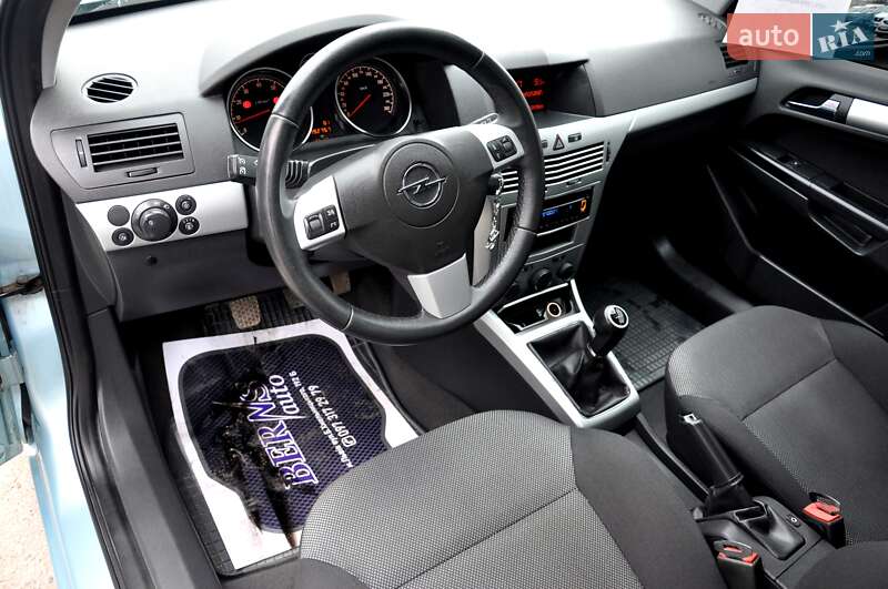 Хэтчбек Opel Astra 2009 в Львове фото 37 Хэтчбек Opel Astra 2009 в Львове