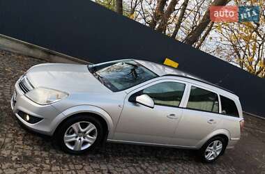 Универсал Opel Astra 2009 в Бережанах