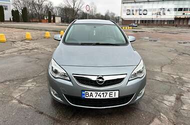 Універсал Opel Astra 2012 в Кропивницькому